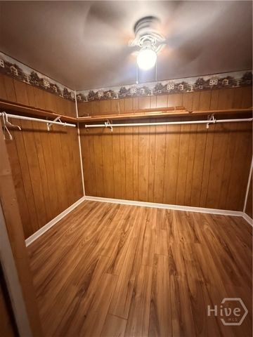 2206 N Fernwood Drive, Savannah, GA 31404