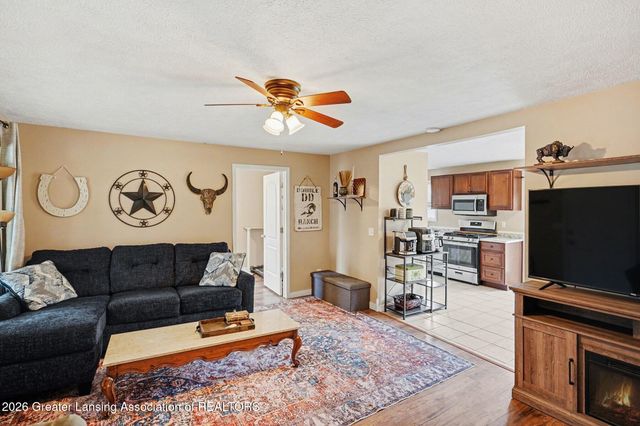 323 Church Street, Laingsburg, MI 48848