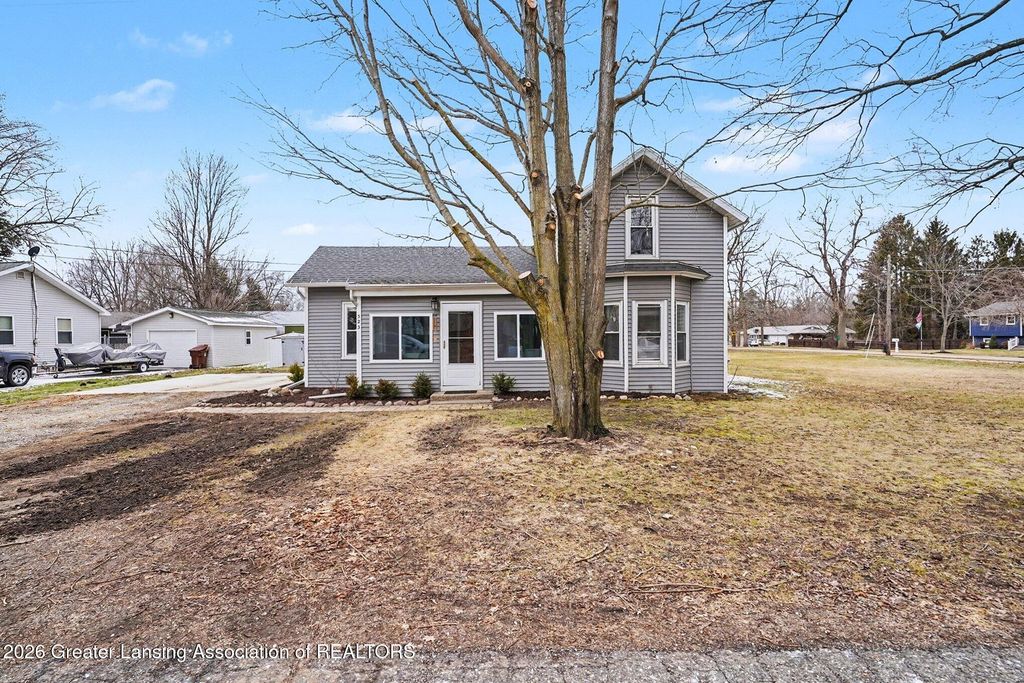 323 Church Street, Laingsburg, MI 48848