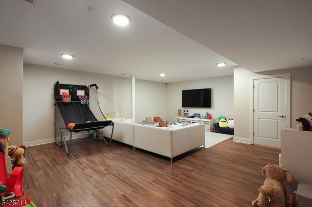 232 South St, Unit 3, New Providence Boro, NJ 07974
