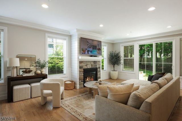 232 South St, Unit 3, New Providence Boro, NJ 07974