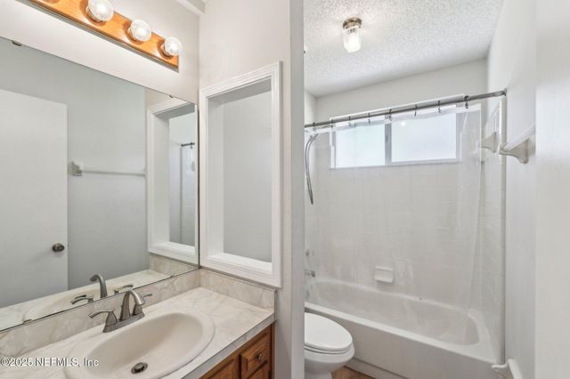 6085 BERMUDA Drive, Fleming Island, FL 32003