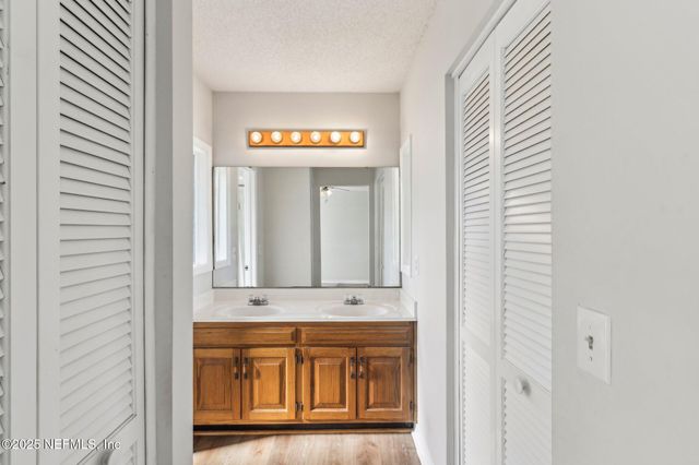 6085 BERMUDA Drive, Fleming Island, FL 32003