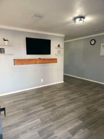 1615 N Fairfield Street, Amarillo, TX 79107