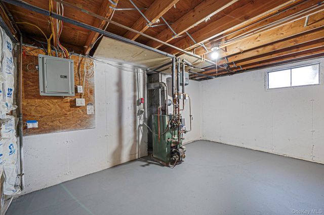 33 Wood Avenue, Mastic, NY 11950