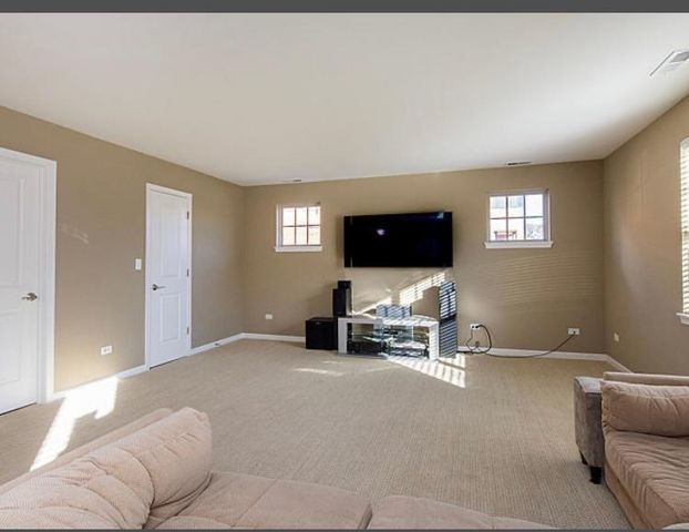7426 W Fullerton Avenue, Elmwood Park, IL 60707
