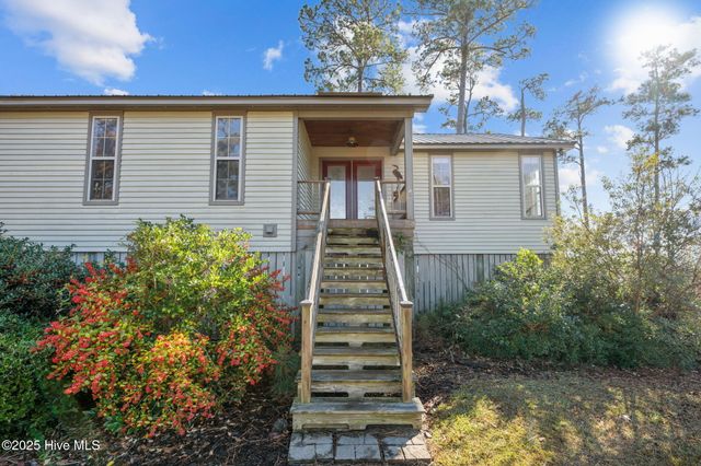 341 Neuse Winds Drive, Oriental, NC 28571