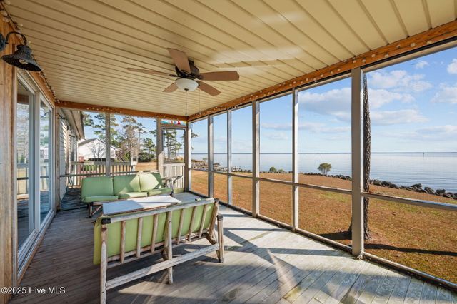 341 Neuse Winds Drive, Oriental, NC 28571