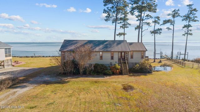 341 Neuse Winds Drive, Oriental, NC 28571