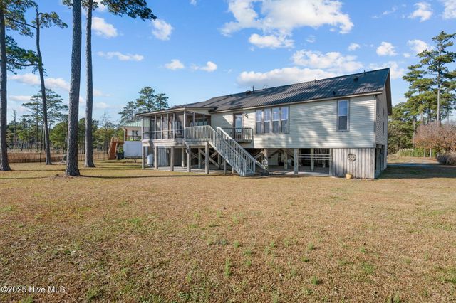 341 Neuse Winds Drive, Oriental, NC 28571