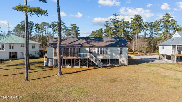 341 Neuse Winds Drive, Oriental, NC 28571