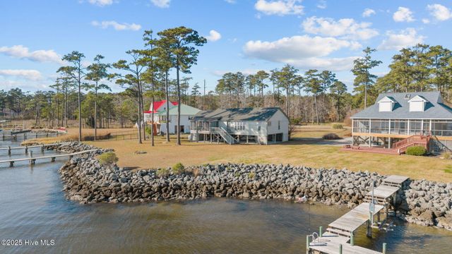 341 Neuse Winds Drive, Oriental, NC 28571