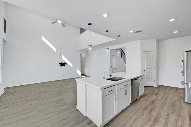 6411 Velvet Leaf LN, Buda, TX 78610
