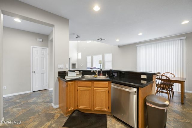 43929 44th Street West, Lancaster, CA 93536