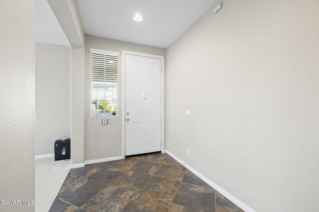 43929 44th Street West, Lancaster, CA 93536