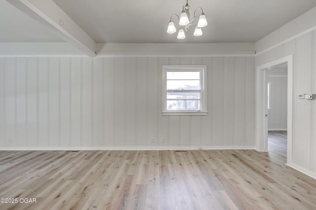 215 N Byers Avenue, Joplin, MO 64801