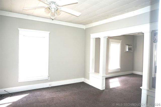 311 W Madison Street, Henryetta, OK 74437