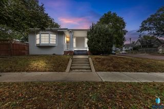 900 W 18th St Street, Sioux Falls, SD 57104