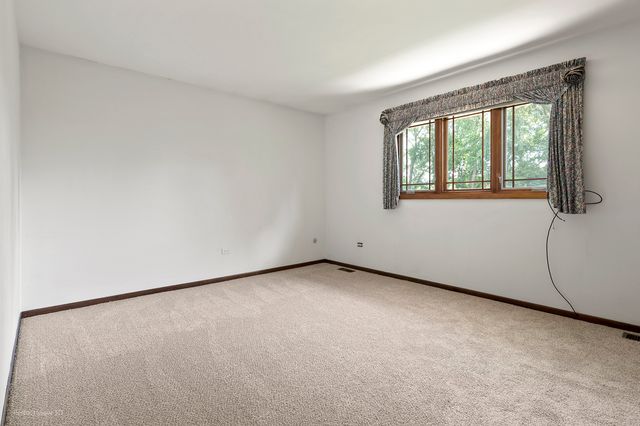 7111 W 125th Street, Palos Heights, IL 60463