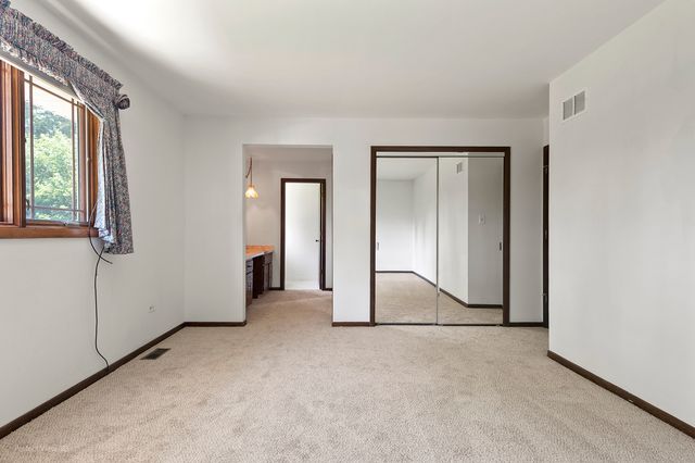 7111 W 125th Street, Palos Heights, IL 60463