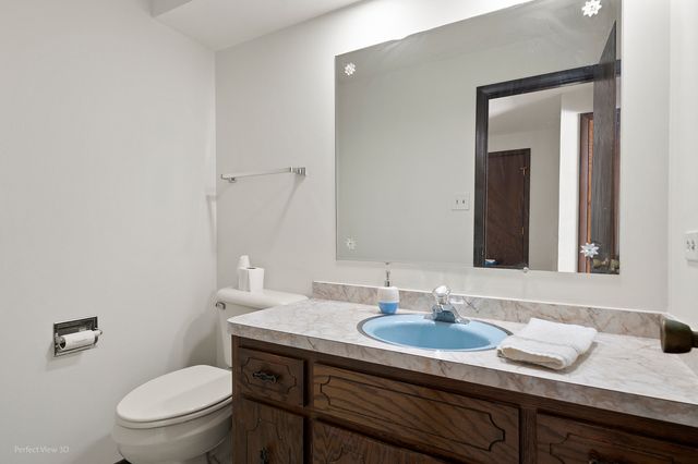 7111 W 125th Street, Palos Heights, IL 60463