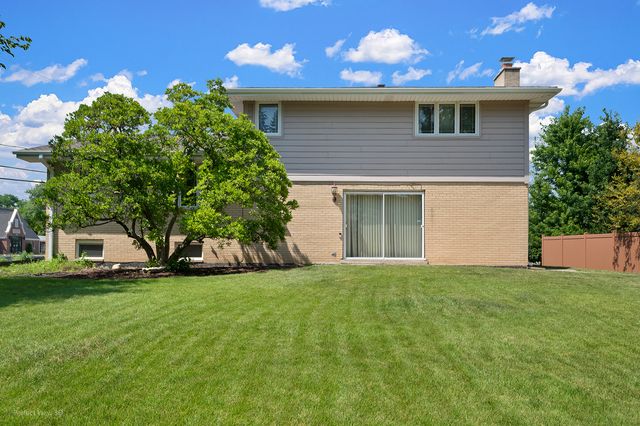 7111 W 125th Street, Palos Heights, IL 60463