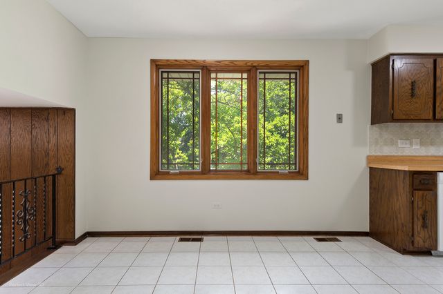 7111 W 125th Street, Palos Heights, IL 60463