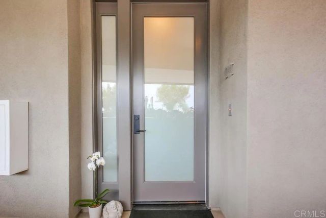 725 Grand Avenue, Carlsbad, CA 92008