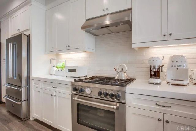 725 Grand Avenue, Carlsbad, CA 92008