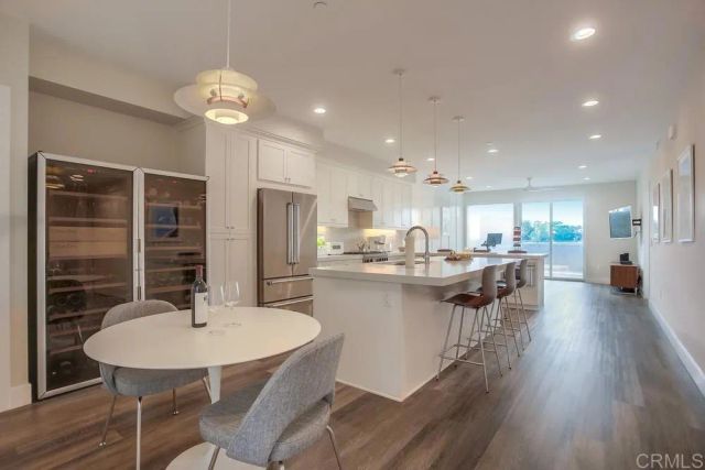 725 Grand Avenue, Carlsbad, CA 92008