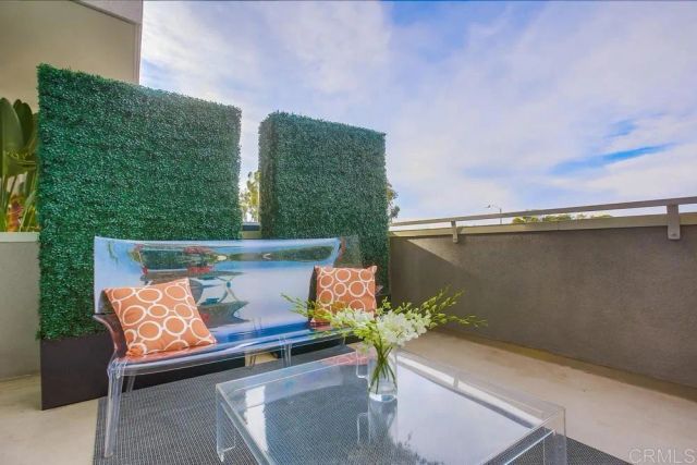 725 Grand Avenue, Carlsbad, CA 92008