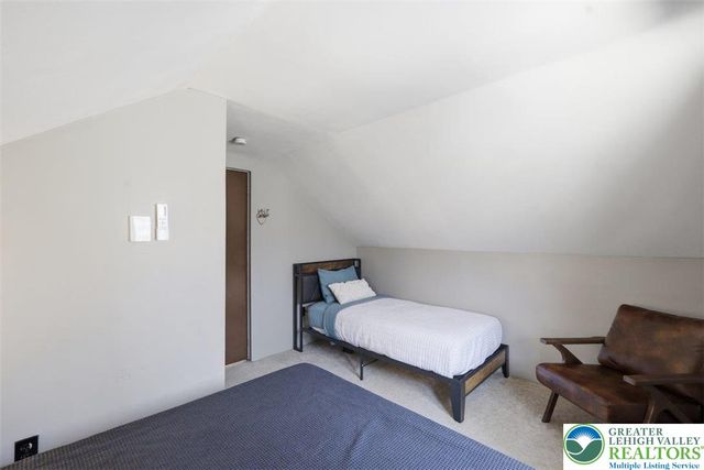 240 Keats Lane, Penn Forest Twp, PA 18210