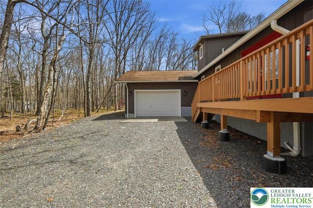 240 Keats Lane, Penn Forest Twp, PA 18210