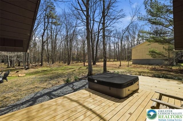 240 Keats Lane, Penn Forest Twp, PA 18210