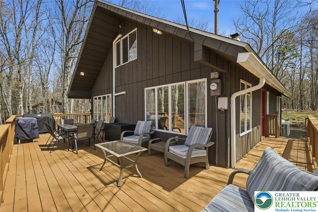 240 Keats Lane, Penn Forest Twp, PA 18210