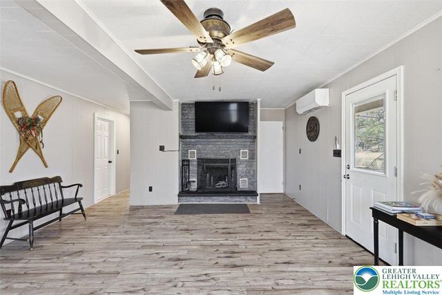 240 Keats Lane, Penn Forest Twp, PA 18210