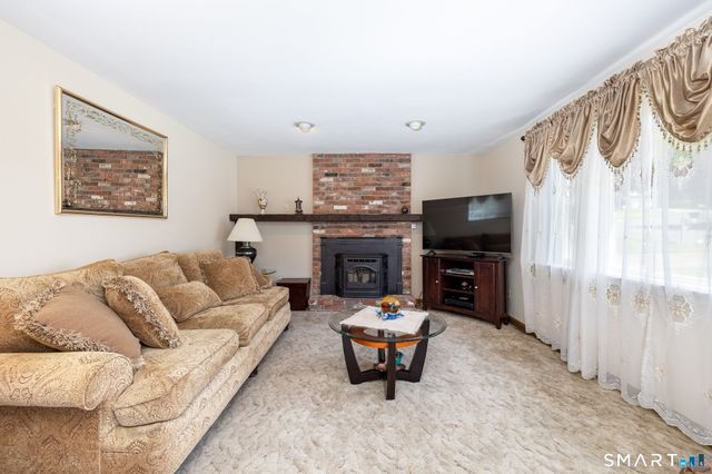 23 Juniper Lane, Berlin, CT 06037