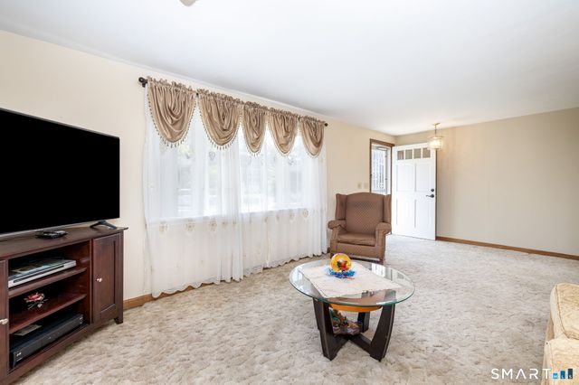 23 Juniper Lane, Berlin, CT 06037