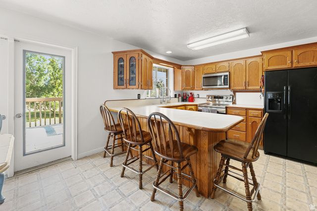 1412 E CENTER ST, Springville, UT 84663