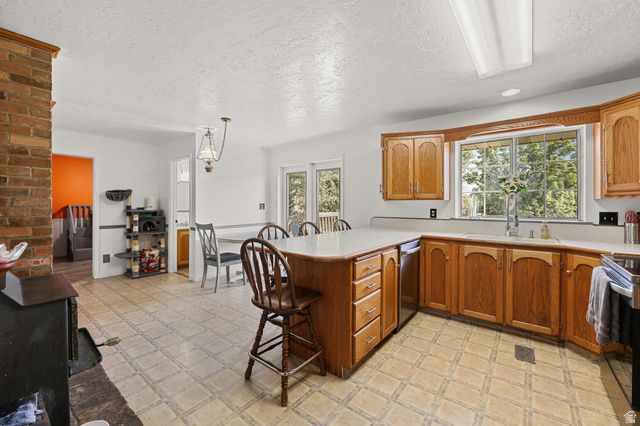 1412 E CENTER ST, Springville, UT 84663