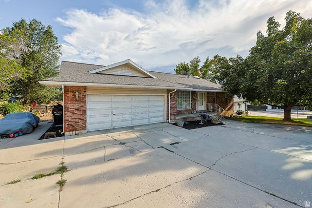 1412 E CENTER ST, Springville, UT 84663