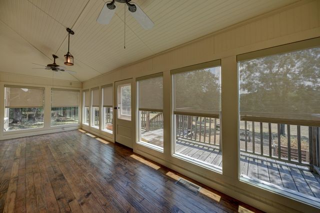 1900 Baron Road, La Grange, TX 78945