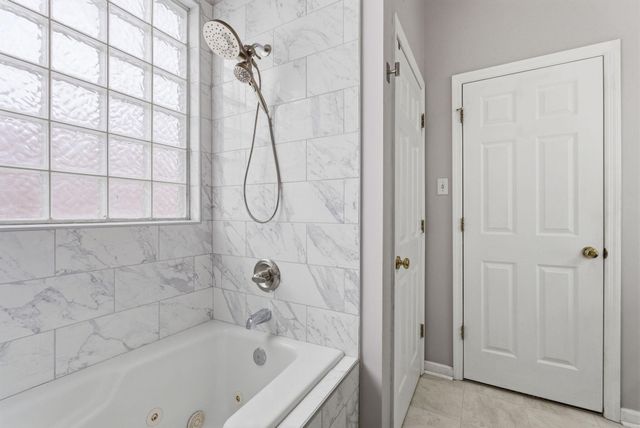 4001 Barnard Drive, Lexington, KY 40509