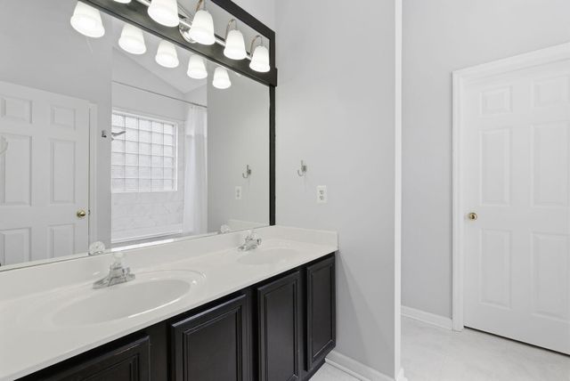 4001 Barnard Drive, Lexington, KY 40509