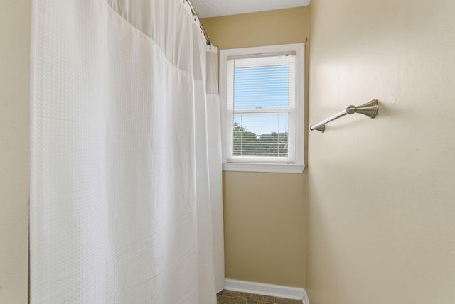4001 Barnard Drive, Lexington, KY 40509