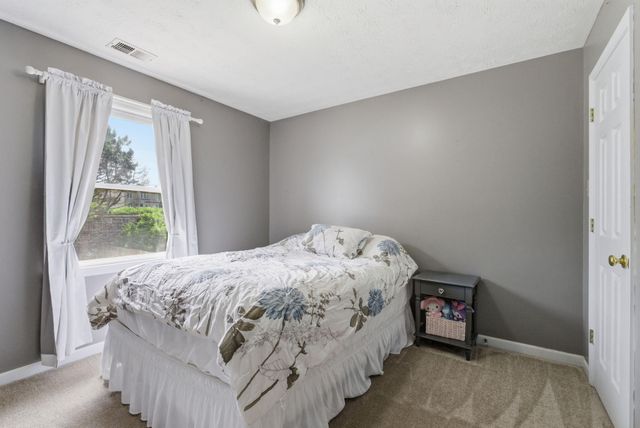 4001 Barnard Drive, Lexington, KY 40509