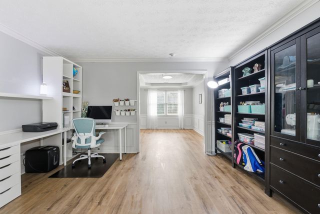 4001 Barnard Drive, Lexington, KY 40509