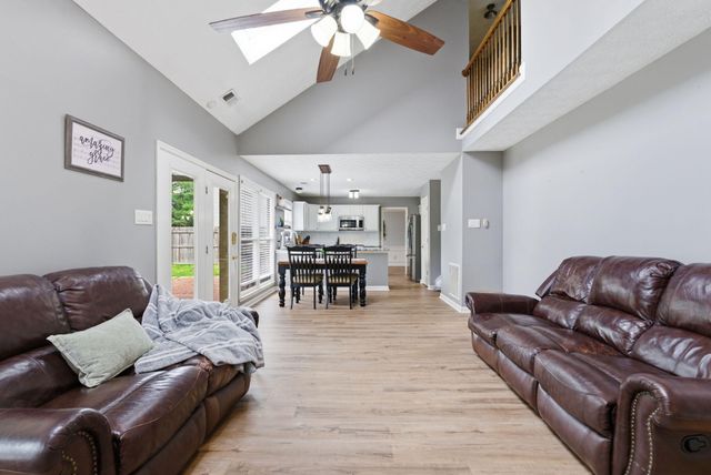 4001 Barnard Drive, Lexington, KY 40509