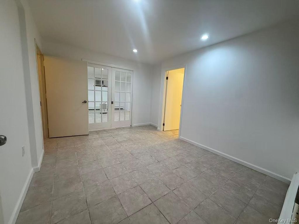 149 -23 SANFORD Avenue B-C, Flushing, NY 11355 — exterior