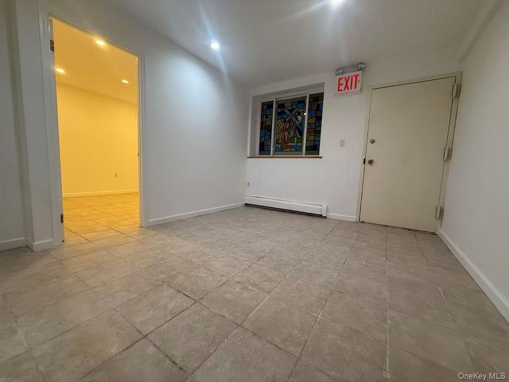 149 -23 SANFORD Avenue B-C, Flushing, NY 11355 — photo 4